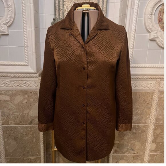 Norton McNaughton. Size 1X. Reptile Print. Brown. Long Slve. Button Cuff. B112 - Picture 1 of 4